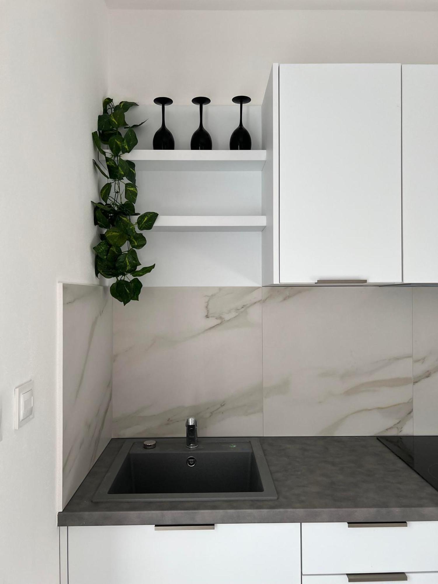 2 Moderne Apartmany 19 A 95 V Sukromi V Centre Mesta Turčianske Teplice 外观 照片