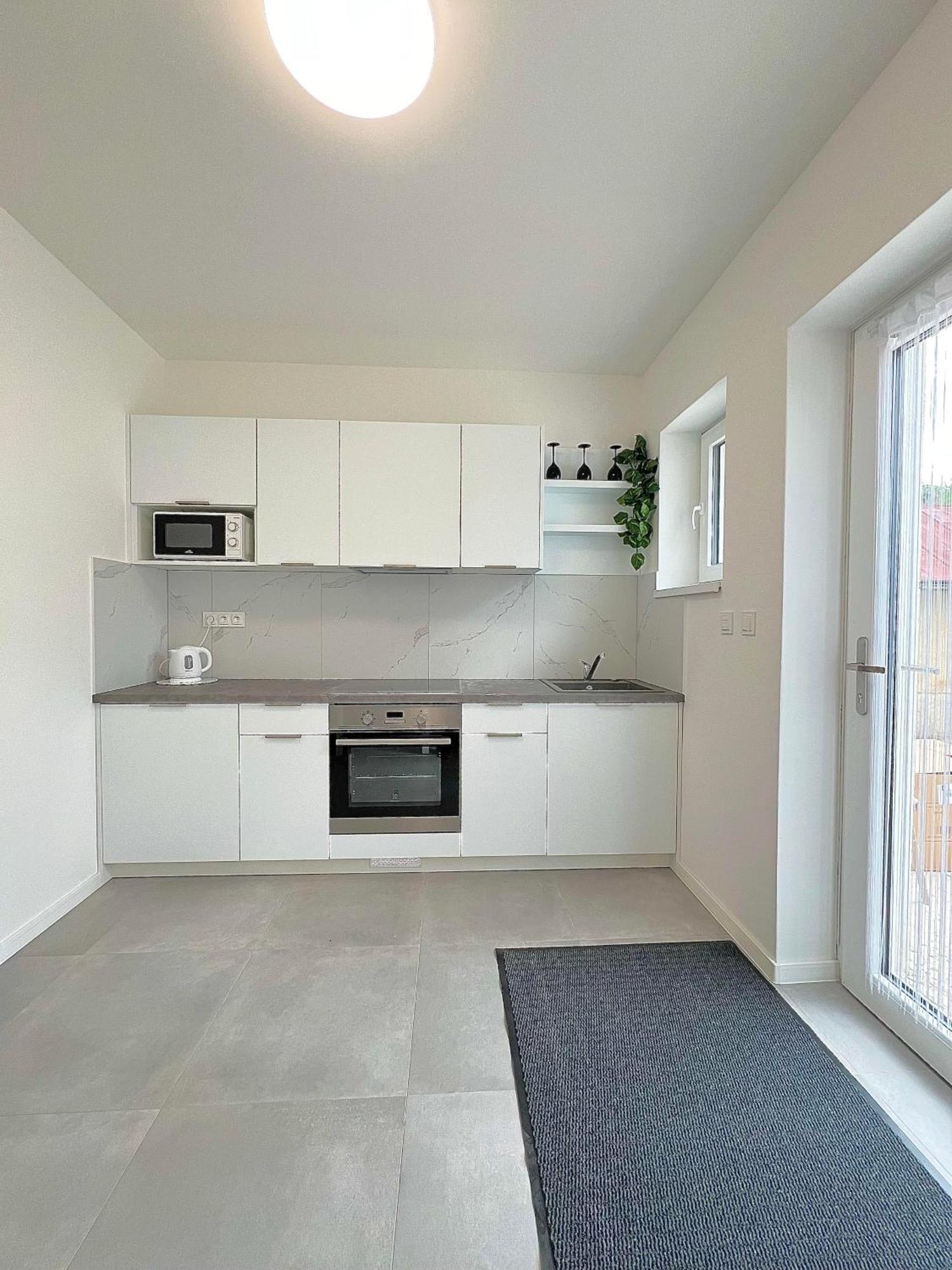 2 Moderne Apartmany 19 A 95 V Sukromi V Centre Mesta Turčianske Teplice 外观 照片